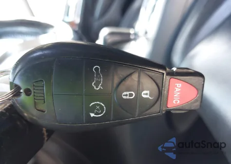 2011 Jeep Grand Cherokee Limited из США, поврежденный, VIN 1J4RR5GT2BC631628